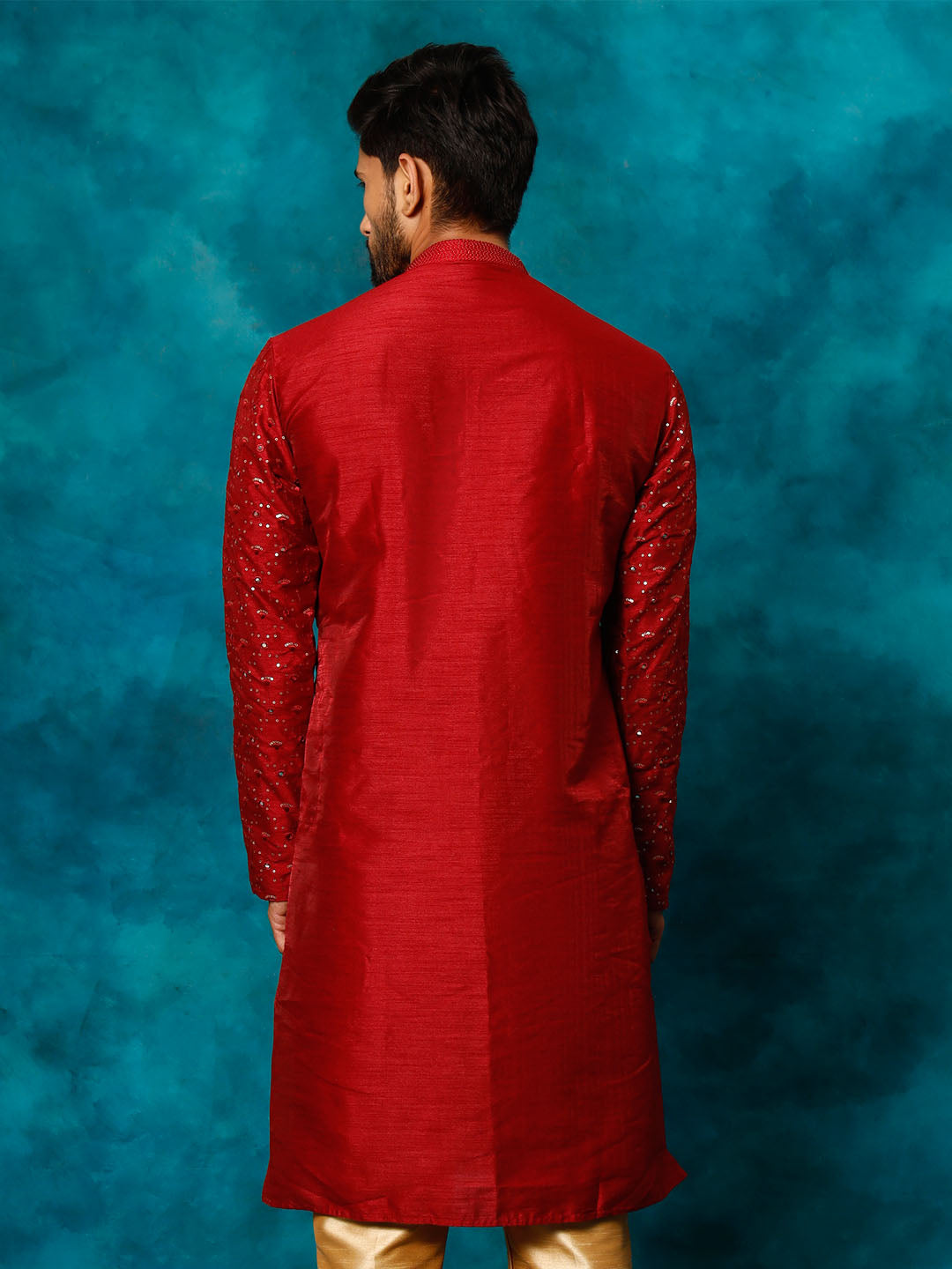 VM By VASTRAMAY Men's Maroon Silk Blend Embellished Kurta