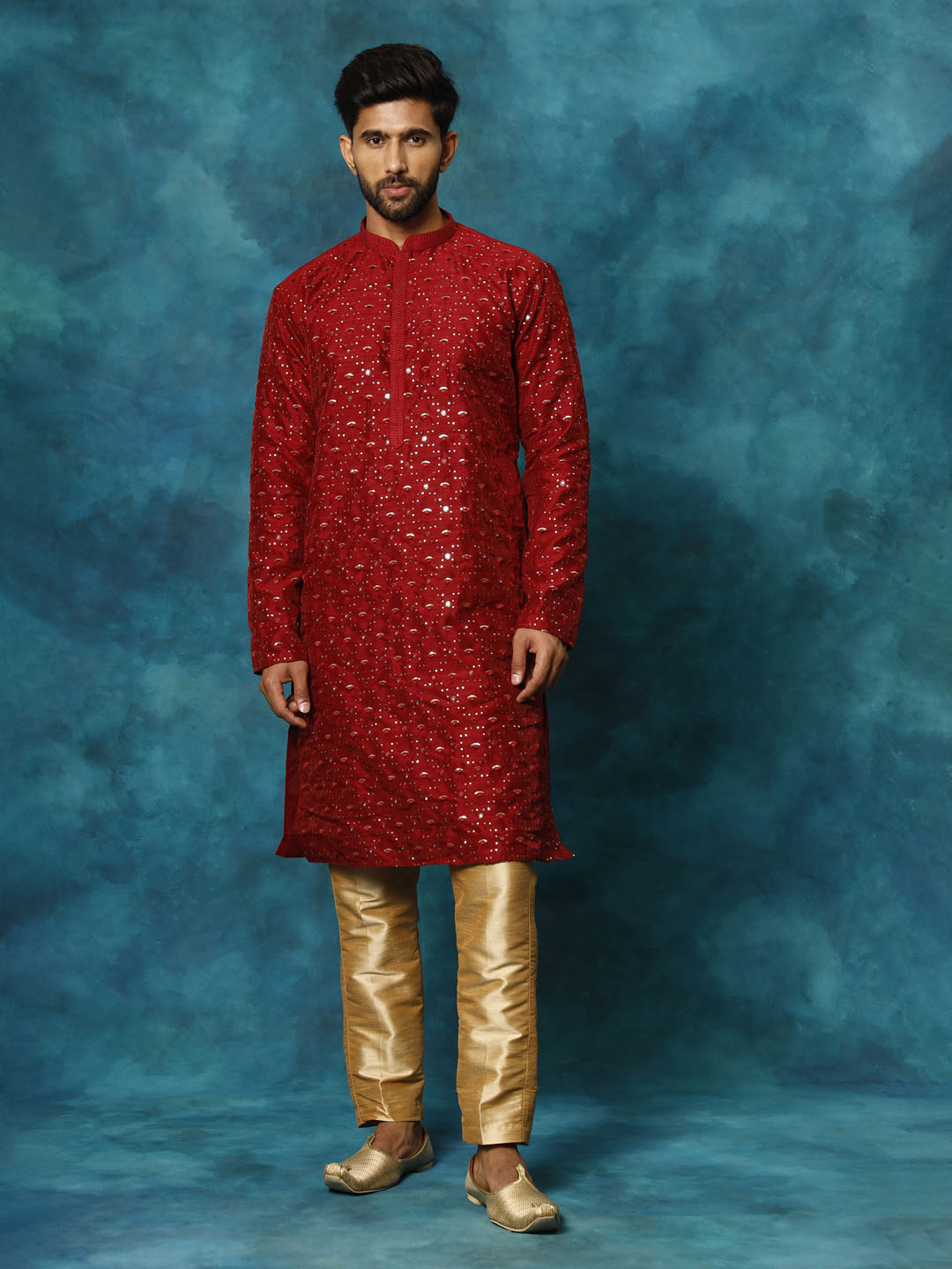 VM By VASTRAMAY Men's Maroon Silk Blend Embellished Kurta