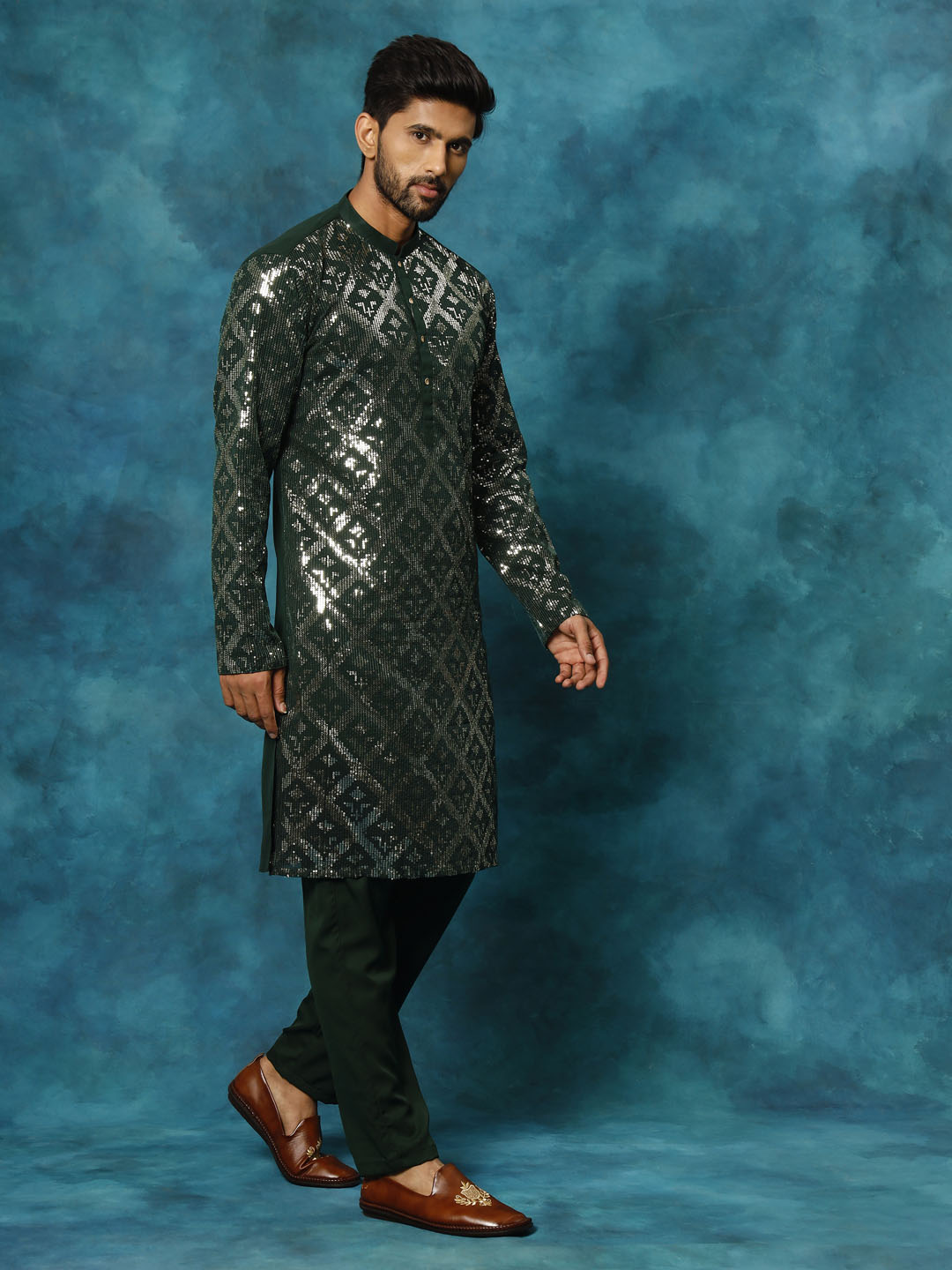 VM Men's Green Embellished Georgette Kurta Pyjama Set