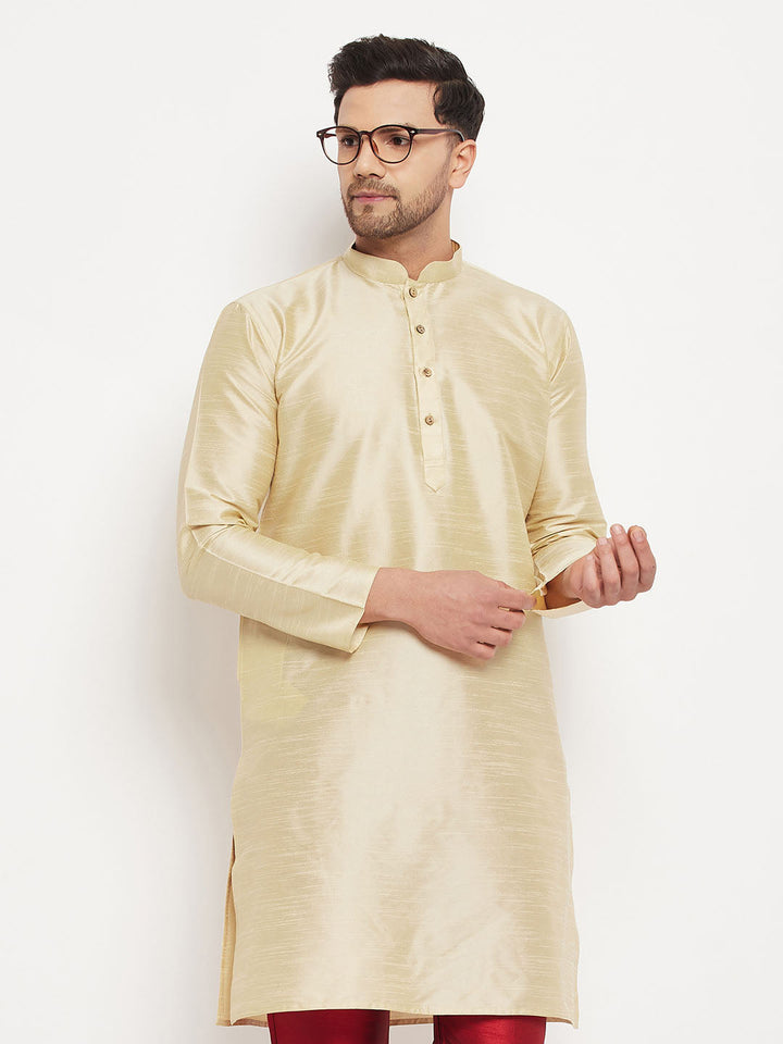 VM BY VASTRAMAY Men's Gold Cotton Silk Blend Kurta