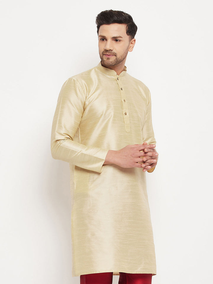 VM BY VASTRAMAY Men's Gold Cotton Silk Blend Kurta