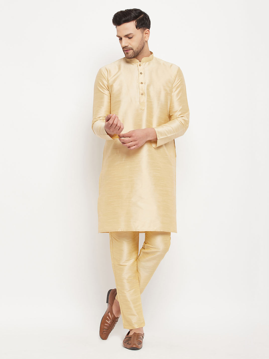 VM BY VASTRAMAY Men's Gold Cotton Silk Blend Kurta and Gold Pant Style Pyjama Set