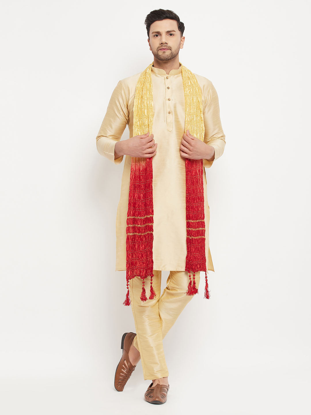 VM BY VASTRAMAY Men's Gold Cotton Silk Blend Kurta and Gold Pant Style Pyjama Set With Dupatta