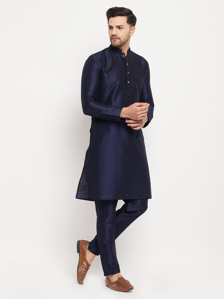 VM BY VASTRAMAY Men's Navy Blue Silk Blend Kurta and Navy Blue Pant Style Pyjama Set