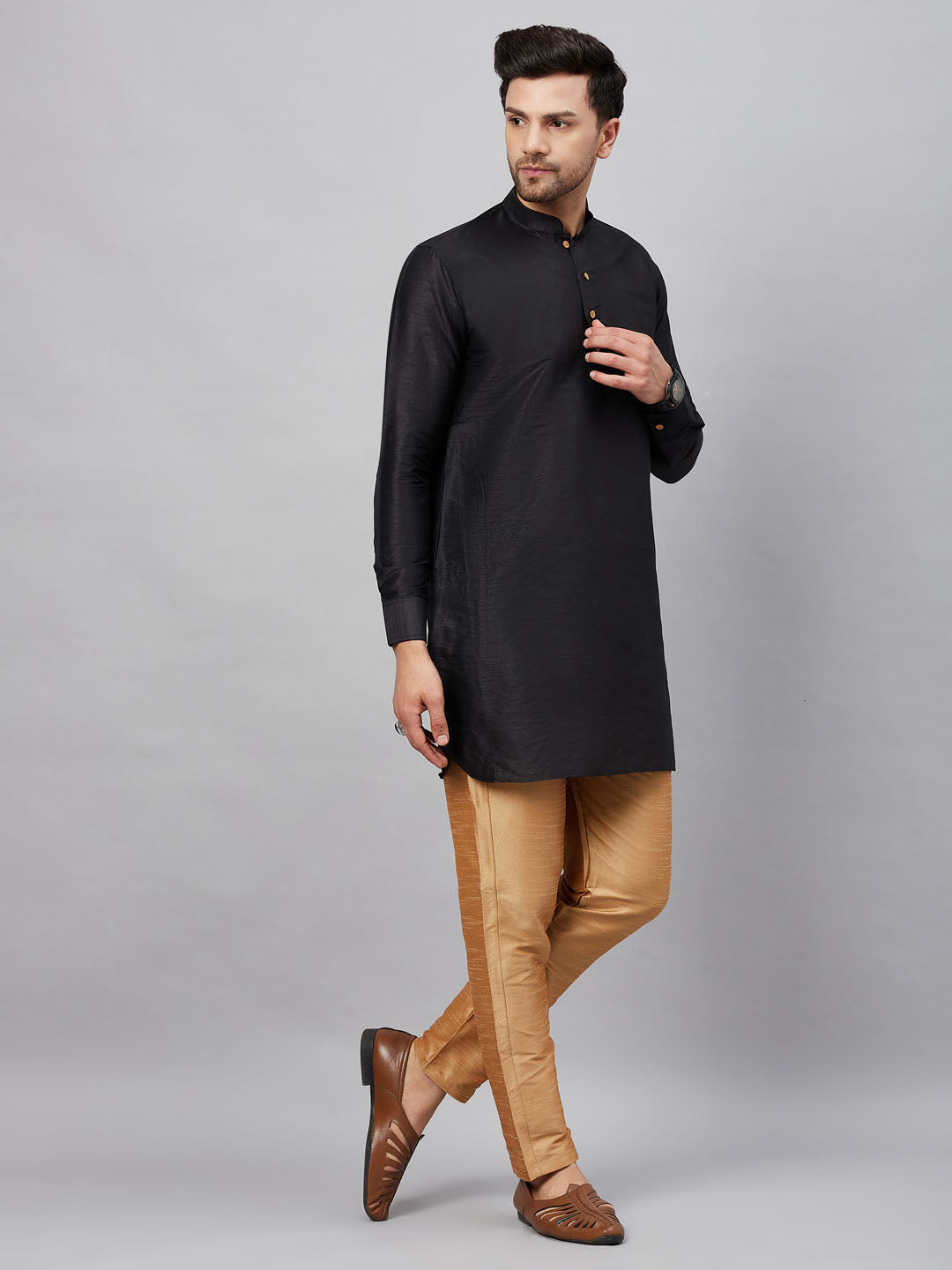  Black silk blend kurta pant set for men by VASTRAMAY 