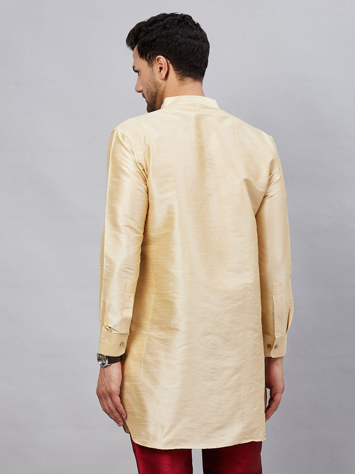 VM By VASTRAMAY Men's Gold Silk Blend Curved Kurta