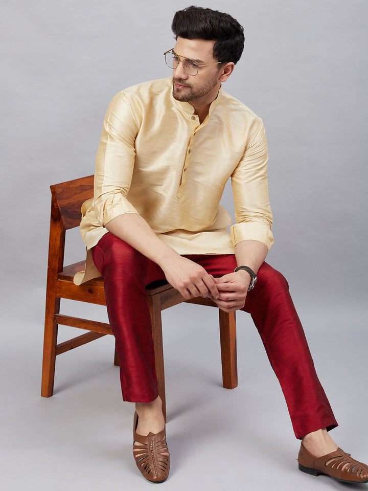 VM By VASTRAMAY Men's Gold Silk Blend Curved Kurta