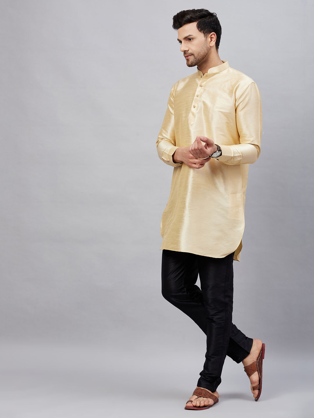 VM By VASTRAMAY Men's Gold Silk Blend Curved Kurta Pant Set