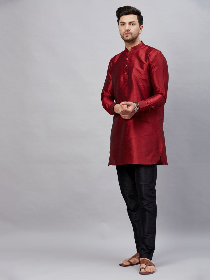 VM By VASTRAMAY Men's Maroon Silk Blend Curved Kurta Pant Set