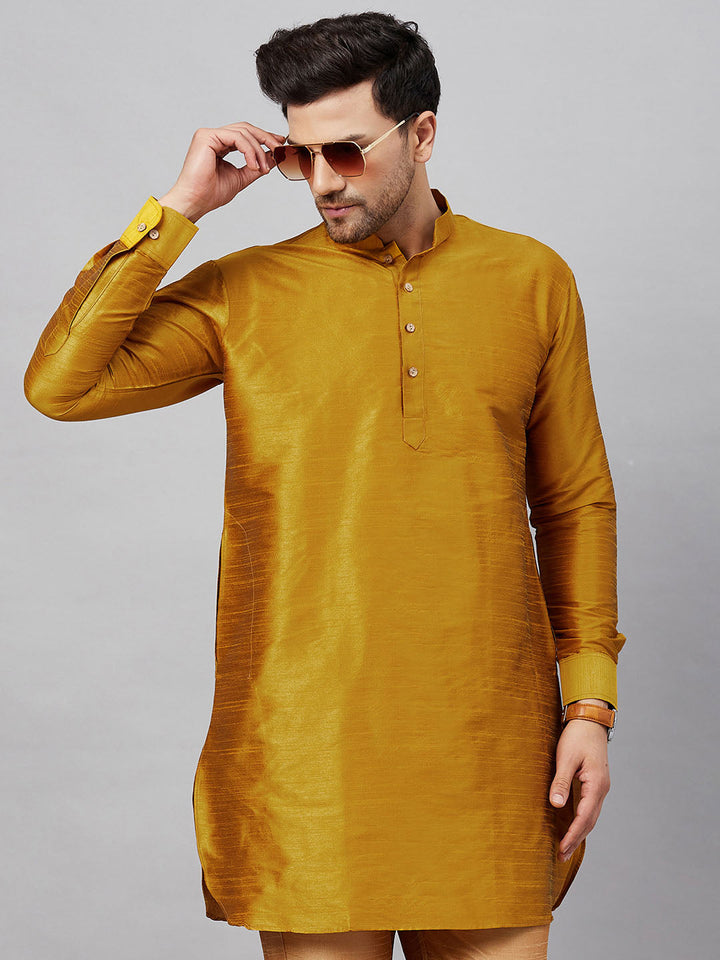 VM By VASTRAMAY Men's Yellow Silk Blend Curved Kurta