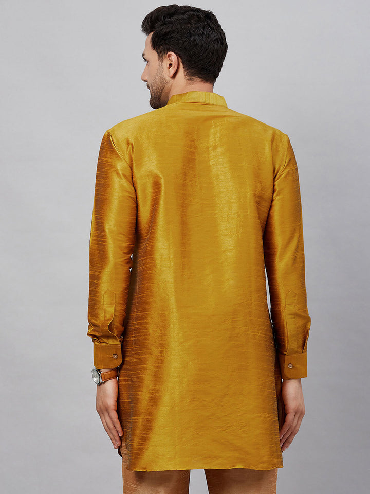 VM By VASTRAMAY Men's Yellow Silk Blend Curved Kurta