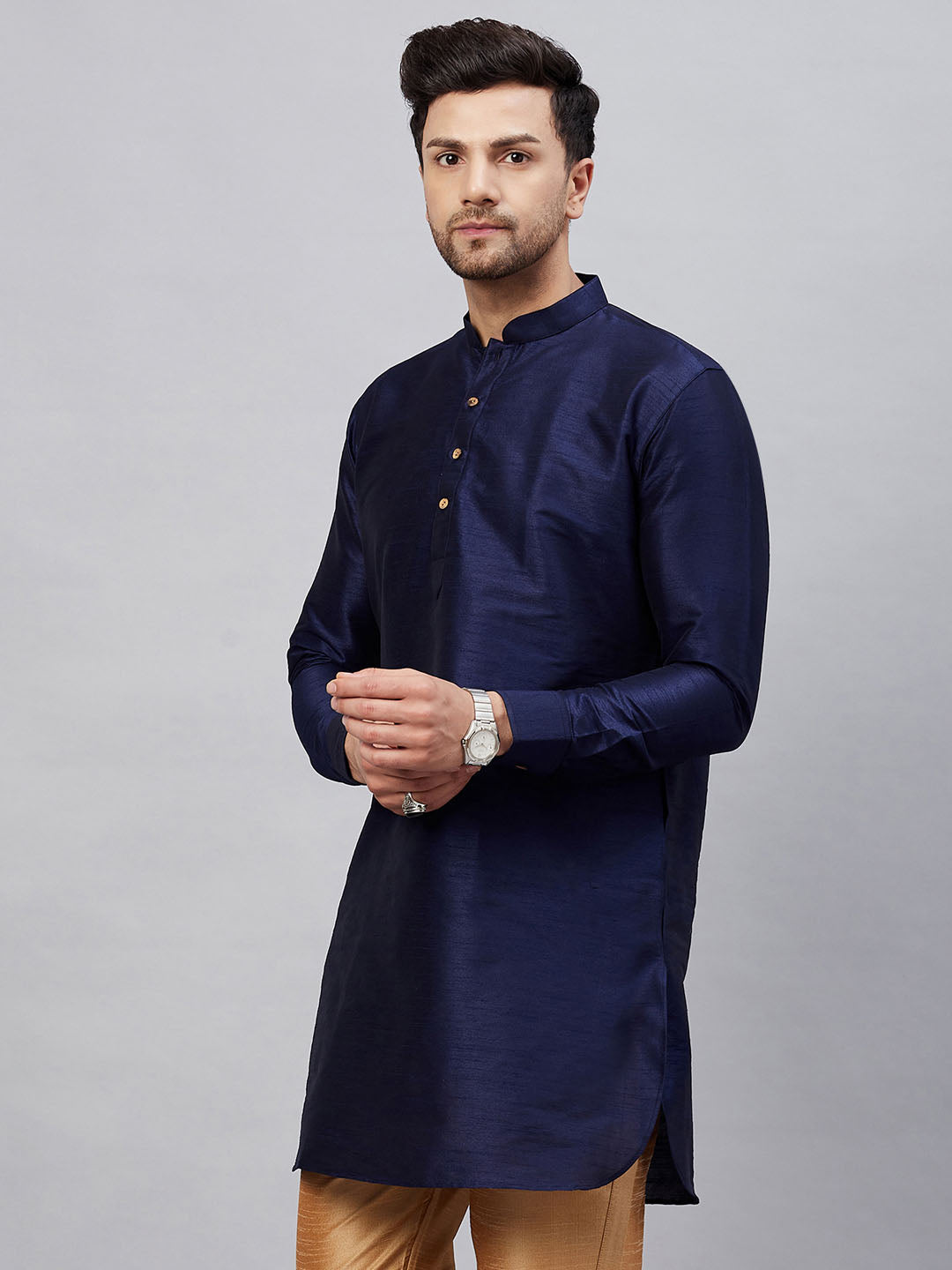 VM By VASTRAMAY Men's Navy Blue Silk Blend Curved Kurta