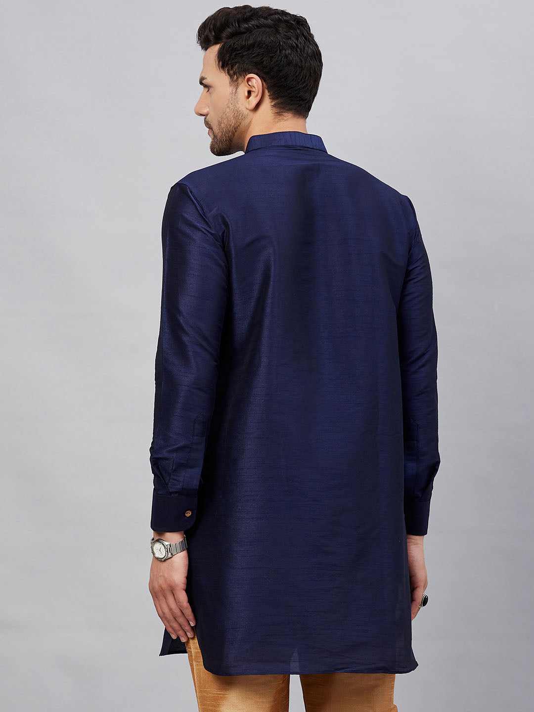 VM By VASTRAMAY Men's Navy Blue Silk Blend Curved Kurta