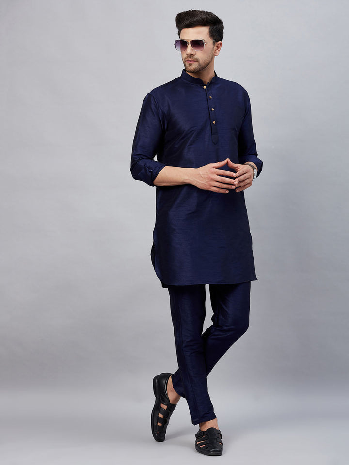 VM By VASTRAMAY Men's Navy Blue Silk Blend Curved Kurta Pant Set