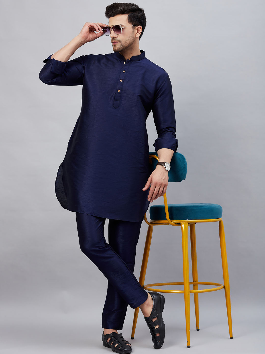 VM By VASTRAMAY Men's Navy Blue Silk Blend Curved Kurta Pant Set, traditional Indian attire with a modern twist, perfect for special occasions and events