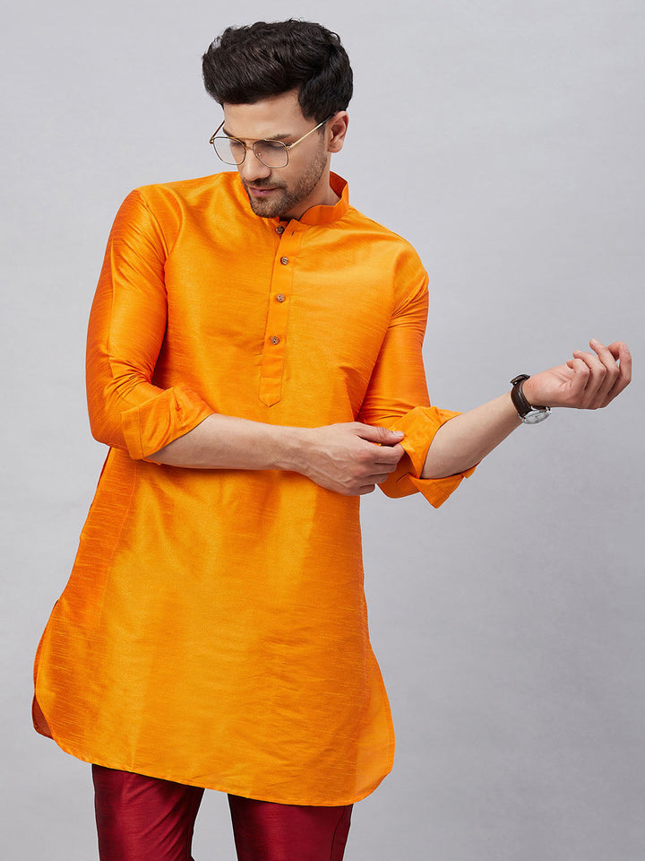 VM By VASTRAMAY Men's Orange Silk Blend Curved Kurta