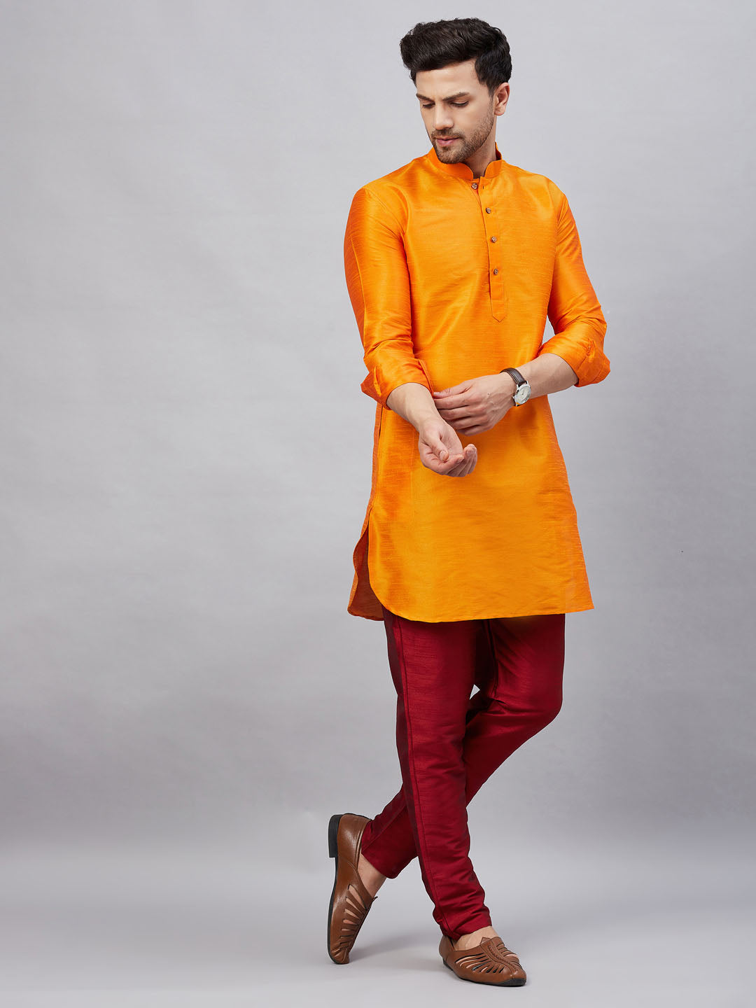 VM By VASTRAMAY Men's Orange Silk Blend Curved Kurta Pant Set