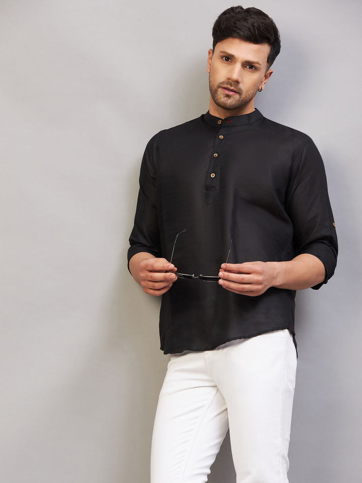 VM BY VASTRAMAY Men's Black Short Cotton Kurta with Mandarin Collar and Button Placket