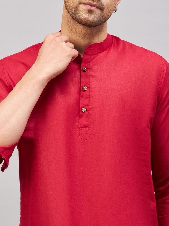  Close-up of the intricate design and embroidery on the chest of the VM BY VASTRAMAY Men's Maroon Short Cotton Kurta