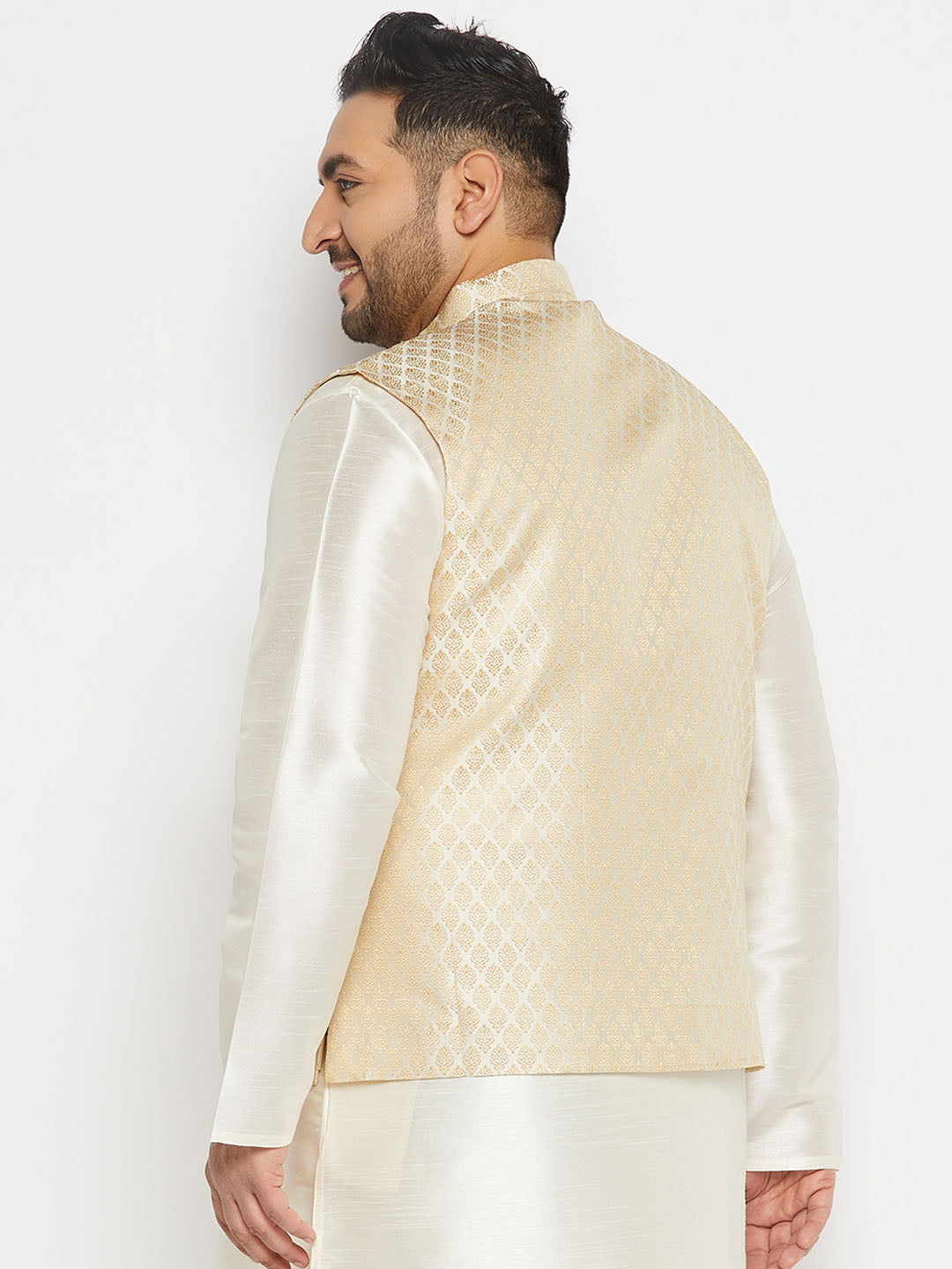 VASTRAMAY Cream and Gold Nehru Jacket, a stylish and elegant ethnic wear for men perfect for special occasions and festivities