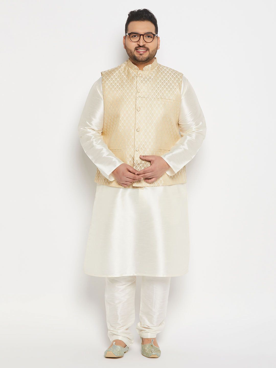 VASTRAMAY Men's Plus Size Cream and Gold Jacquard Nehru Jacket