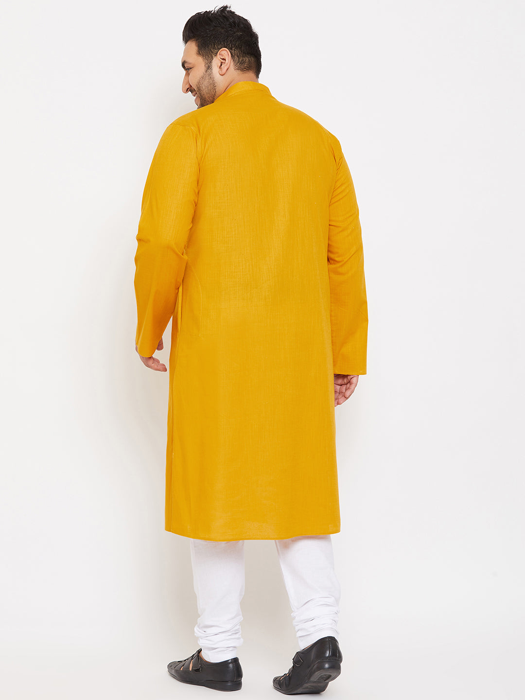 VASTRAMAY's stylish and comfortable men's plus size mustard cotton kurta and pyjama set