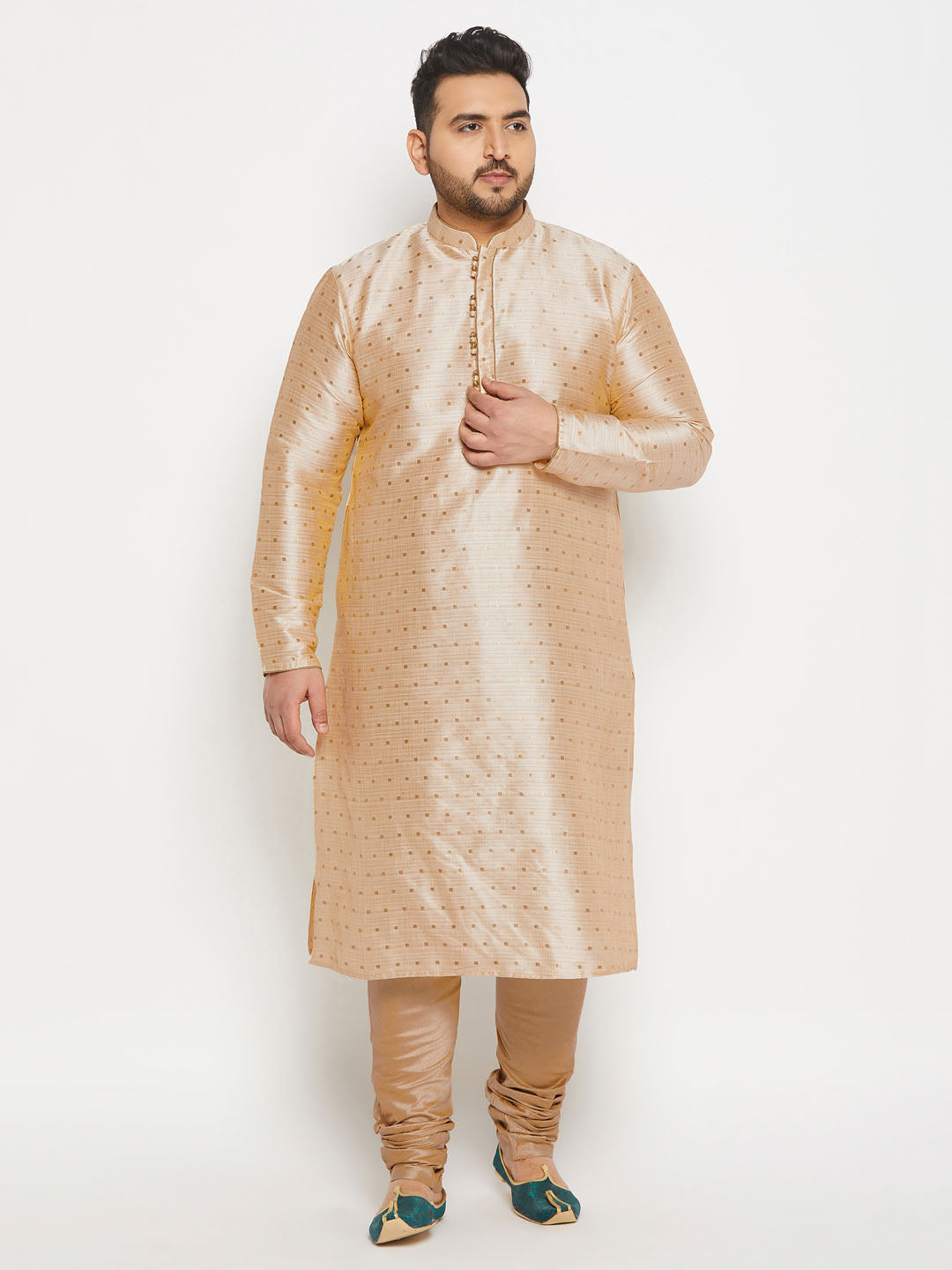  VASTRAMAY Men's Plus Size Gold Zari Weaved Kurta in a formal event setting