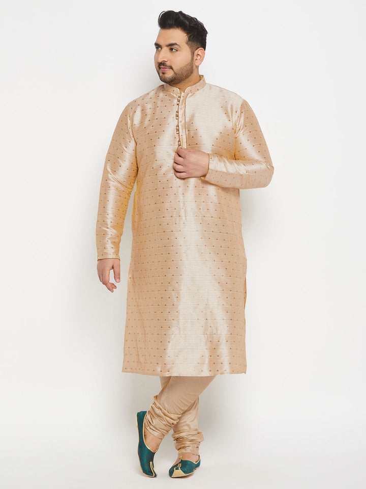 VASTRAMAY Men's PLUS Size Gold Zari Weaved Kurta Pyjama Set