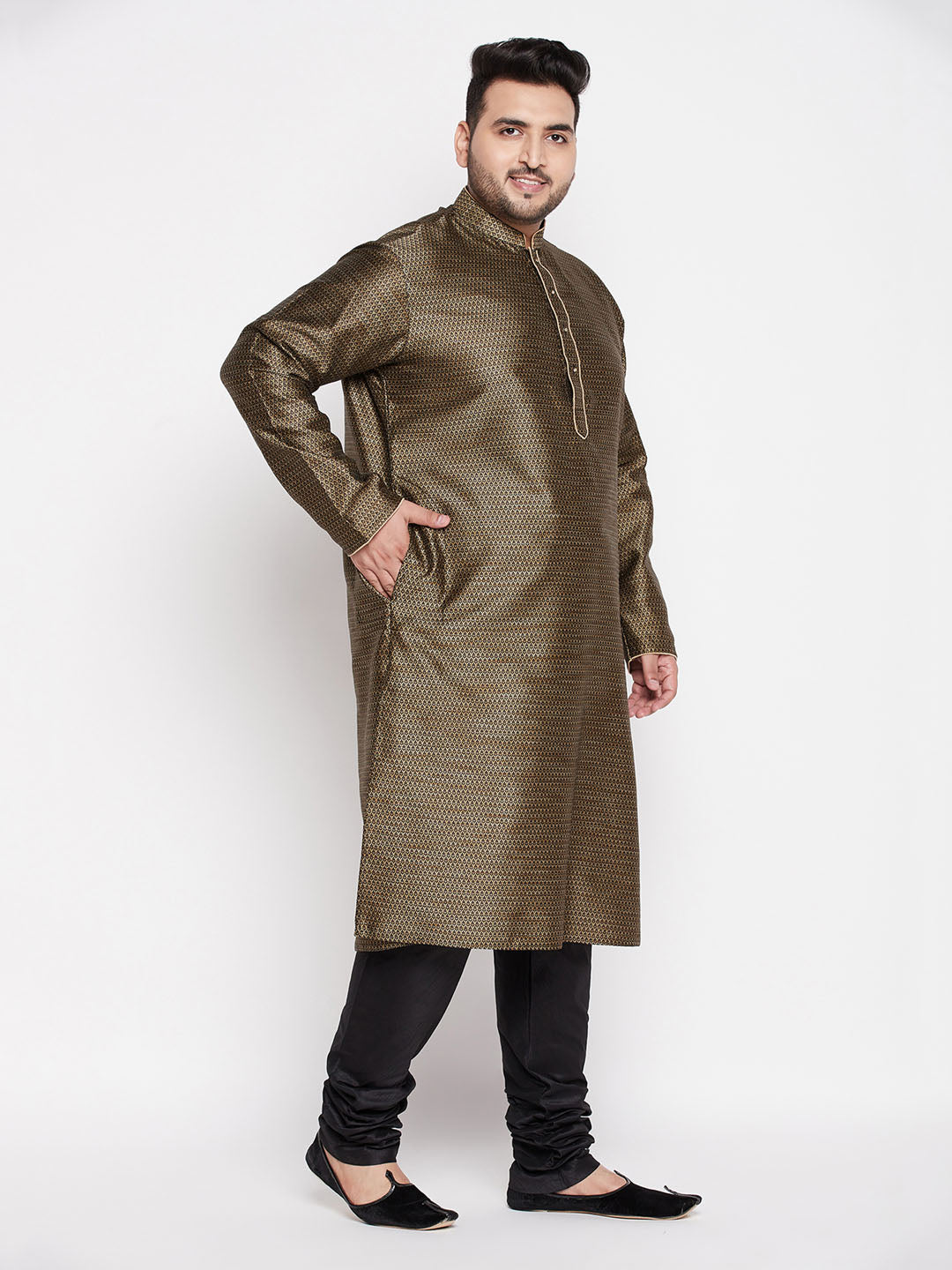 VASTRAMAY Men's Plus Size Black Woven Kurta And Pyjama Set