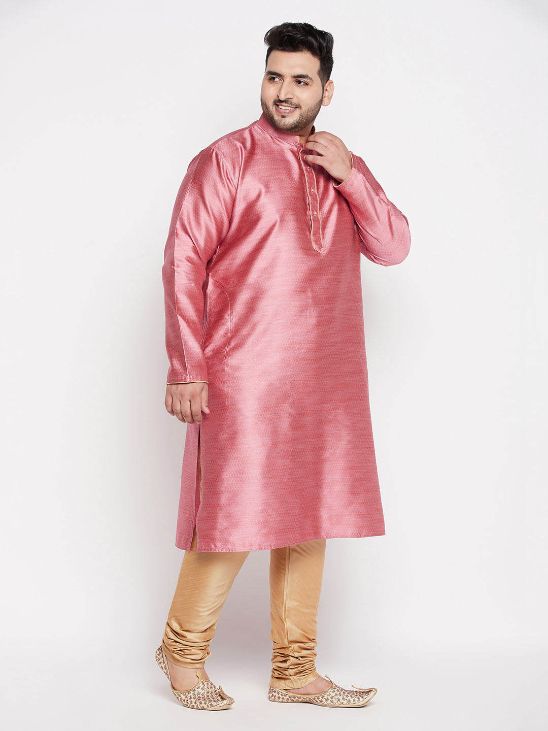 High-quality woven fabric used in crafting the VASTRAMAY Men's Plus Size Pink Woven Kurta And Rose Gold Pyjama Set