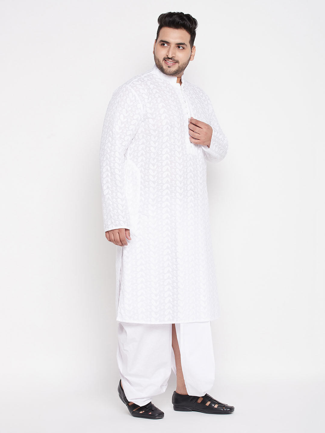 VASTRAMAY Men's Plus Size White Chikankari Embroidered Kurta And Dhoti Set - Traditional Indian ethnic wear for men with intricate white embroidery