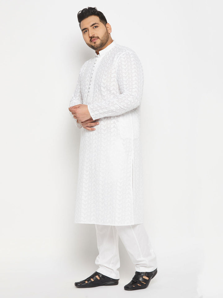 VASTRAMAY Men's Plus Size White Chikankari Embroidered Kurta And White Cotton Pant Style Pyjama Set