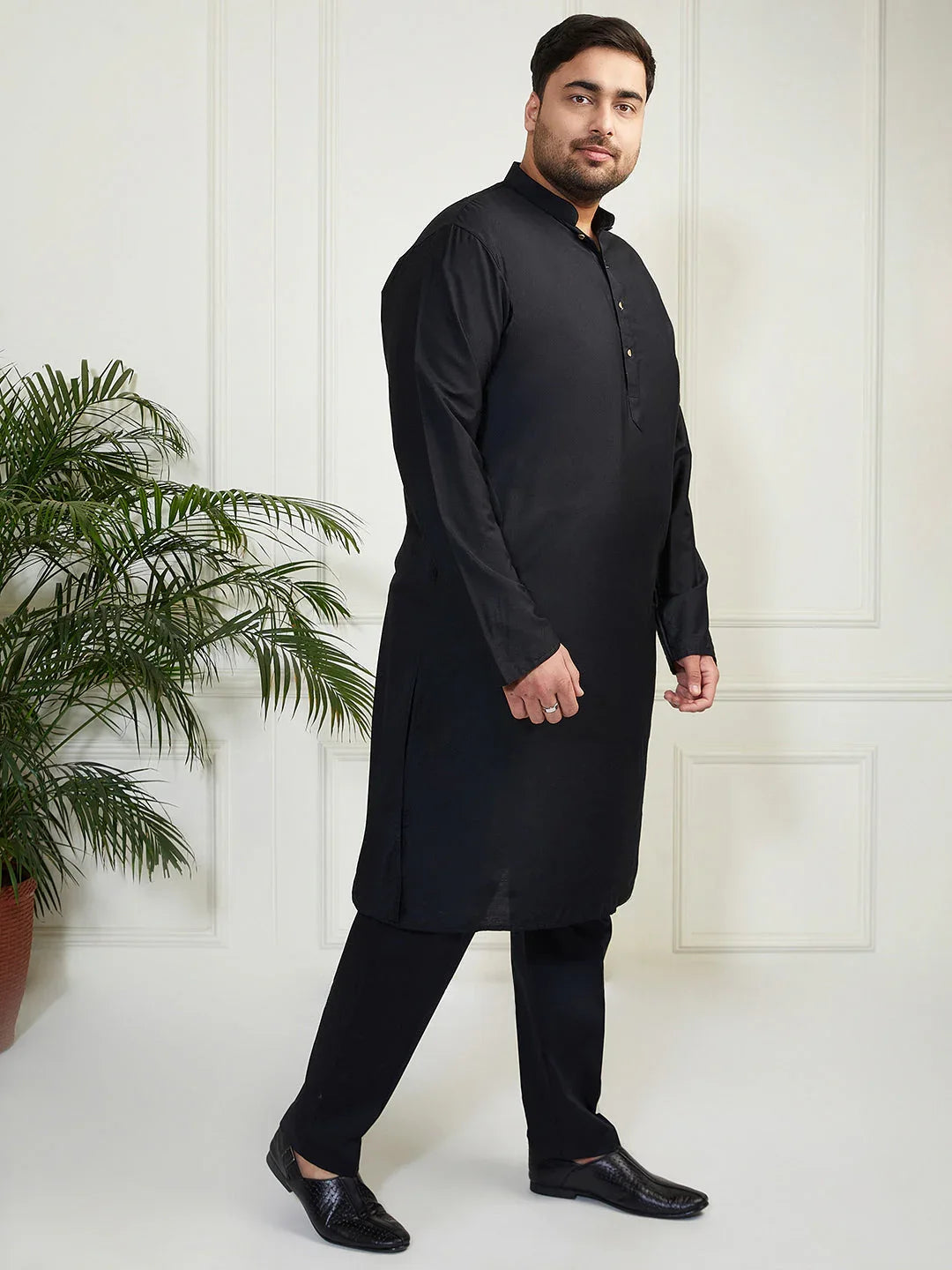 Plus Men's Black Viscose Kurta Pyjama Set