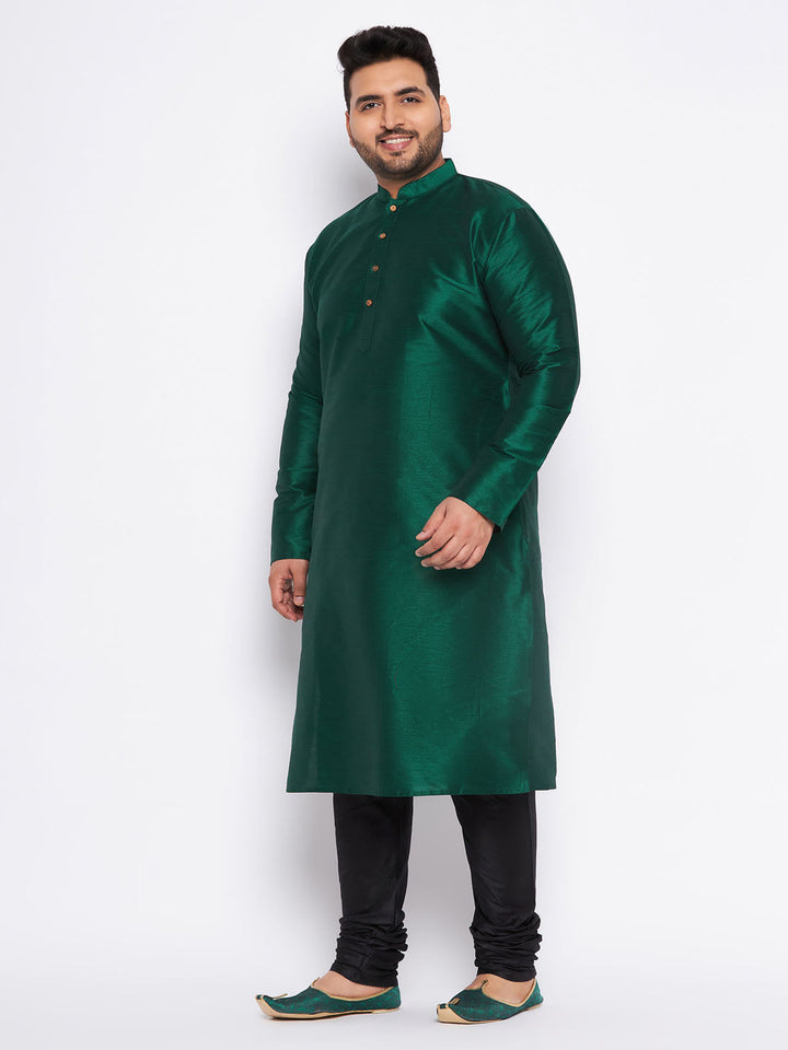 VASTRAMAY Men's Plus Size Green Silk Blend Kurta And Black Pyjama Set - Traditional Indian outfit for men in larger sizes, featuring a green kurta and black pyjamas made from luxurious silk blend fabric