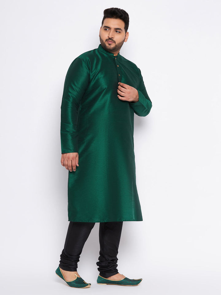 VASTRAMAY Men's Plus Size Green Silk Blend Kurta And Black Pyjama Set featuring traditional Indian attire for special occasions