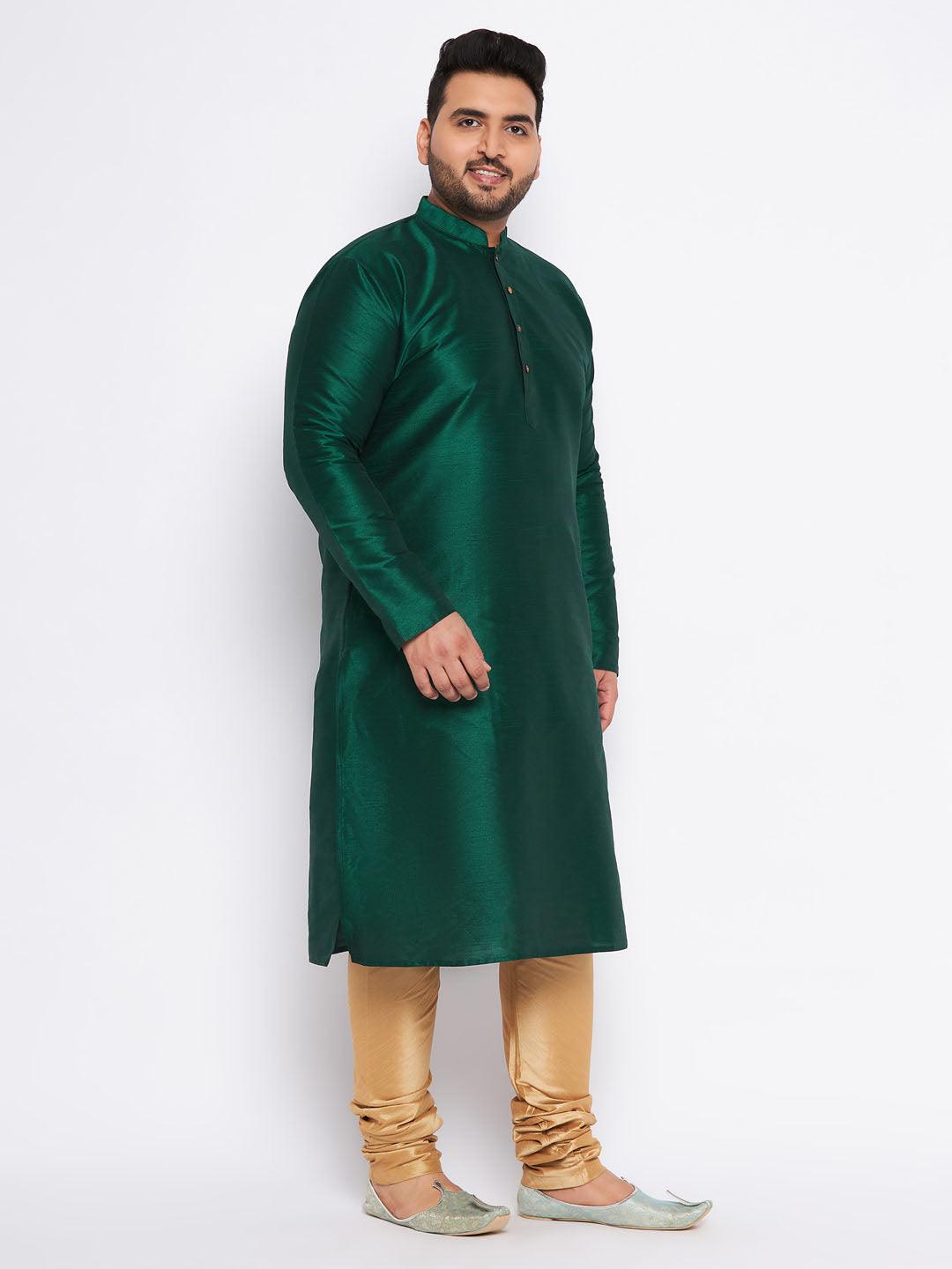 A stunning VASTRAMAY Men's Plus Size Green Silk Blend Kurta And Rose Gold Pyjama Set, perfect for any special occasion