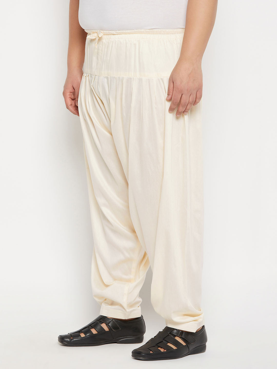 VASTRAMAY Men's Plus Size Cream Cotton Blend Patiala with Comfortable Elastic Waistband and Traditional Pleated Design