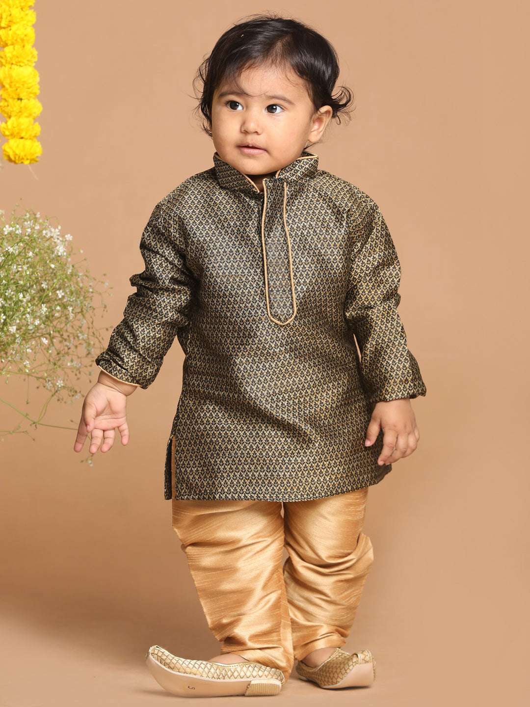 VASTRAMAY SISHU Boy's Black Woven Kurta And Rose Gold Pyjama Set - qivii