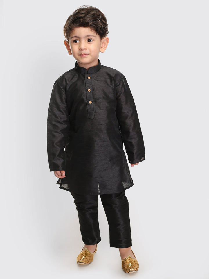 VASTRAMAY Boys Black Silk Blend Kurta Pyjama Set