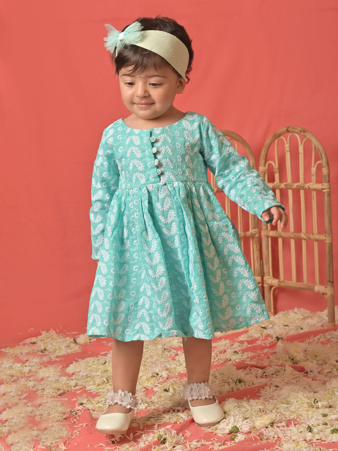 VASTRAMAY SISHU Girl's Green Chikankari Cotton Kurta - qivii