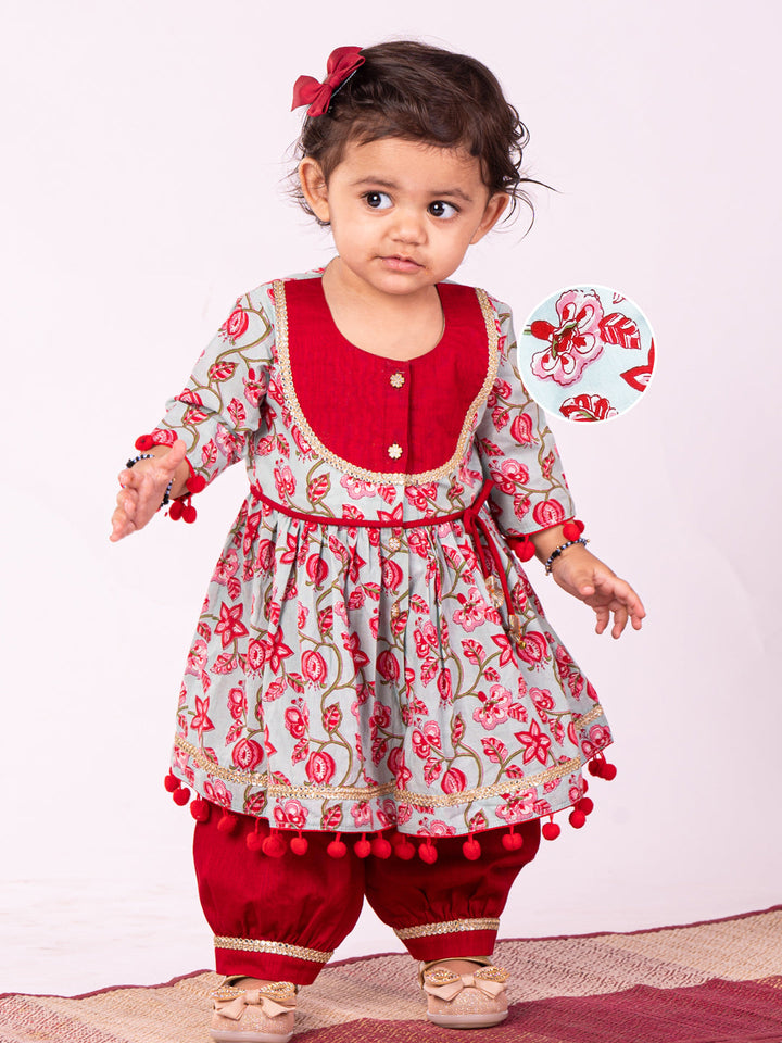 VASTRAMAY Girls' Aqua Base Red Kurta And Pant Set