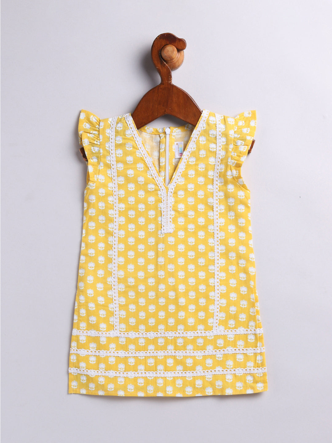 VASTRAMAY Girls' Yellow Kurta Set