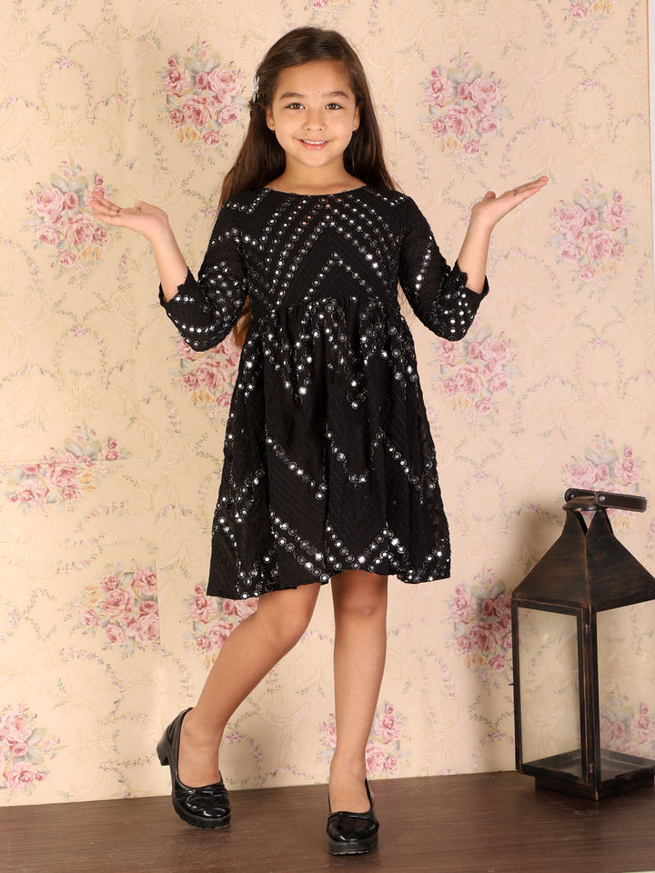 VASTRAMAY Girl's Black Mirror Kurta