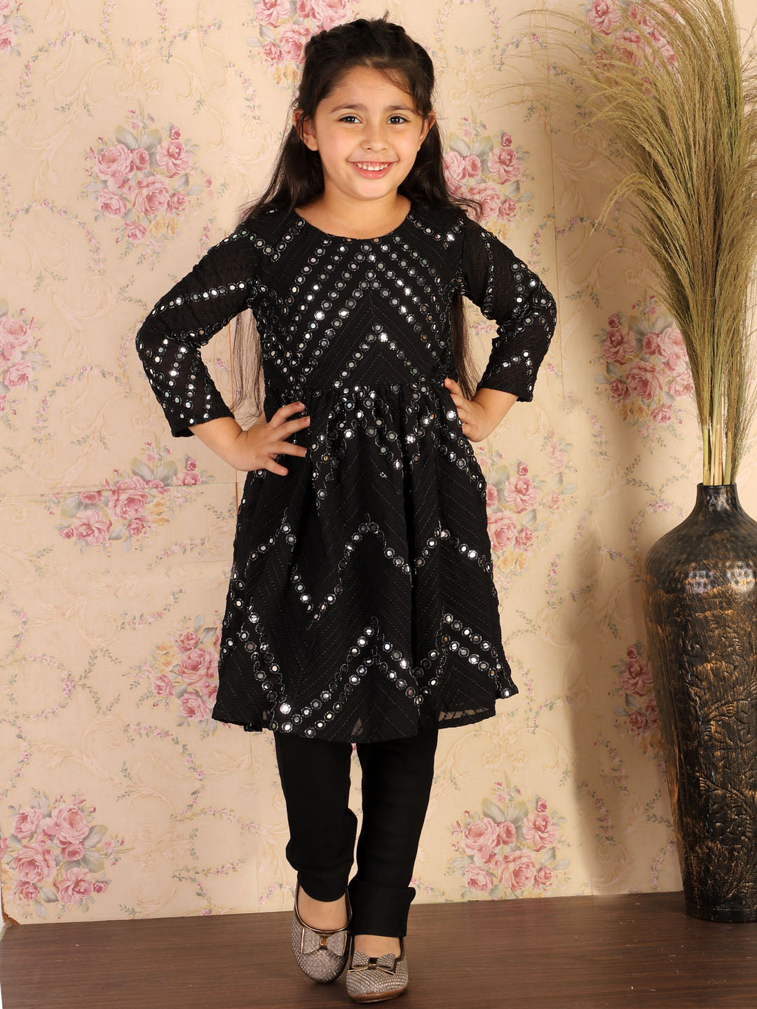 VASTRAMAY Girl's Black Mirror Kurta Pyjama Set