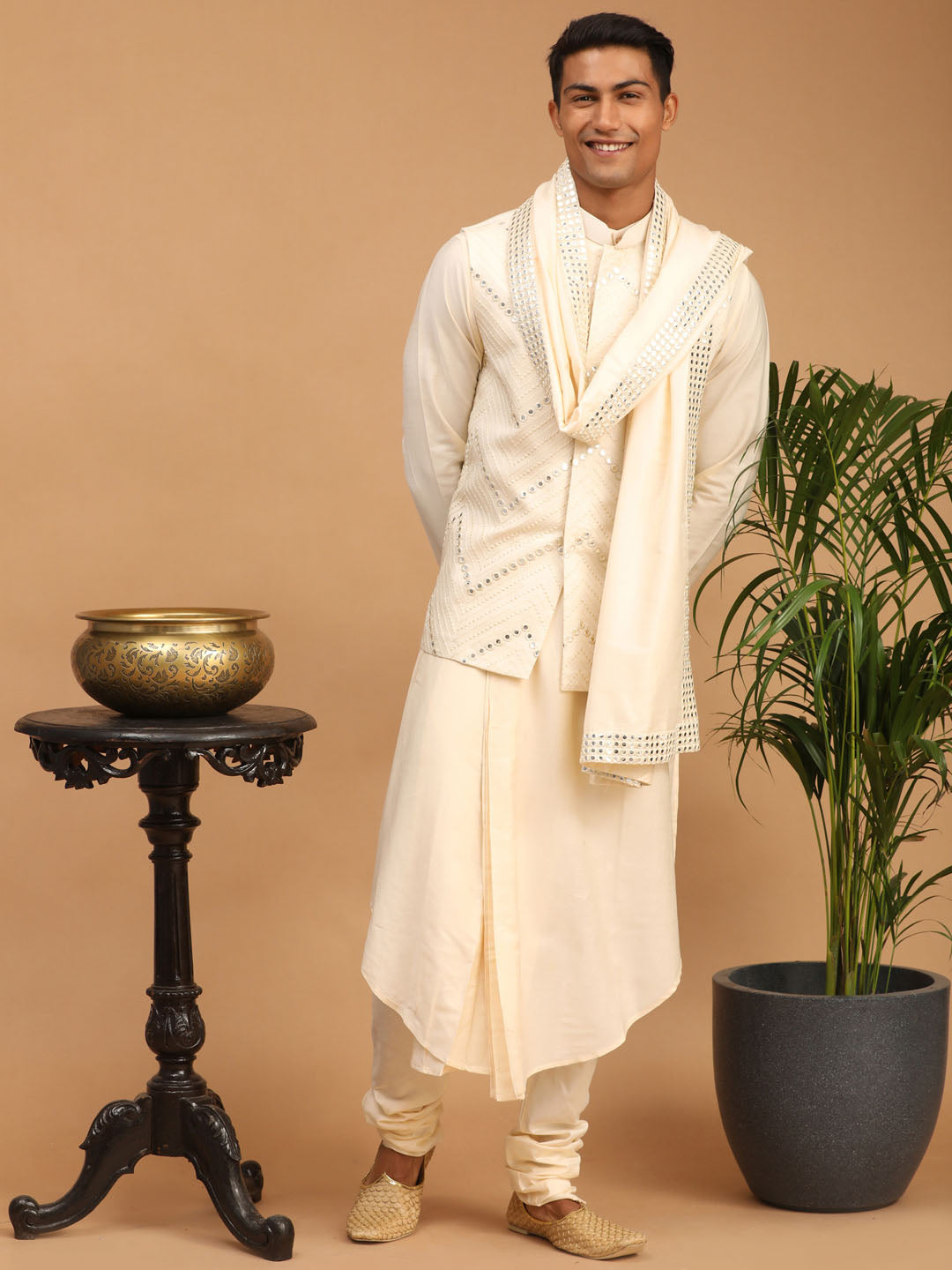 Vastramay Men's Cream Mirror Jacket With Pleated Kurta Pyjama And Dupatta Set