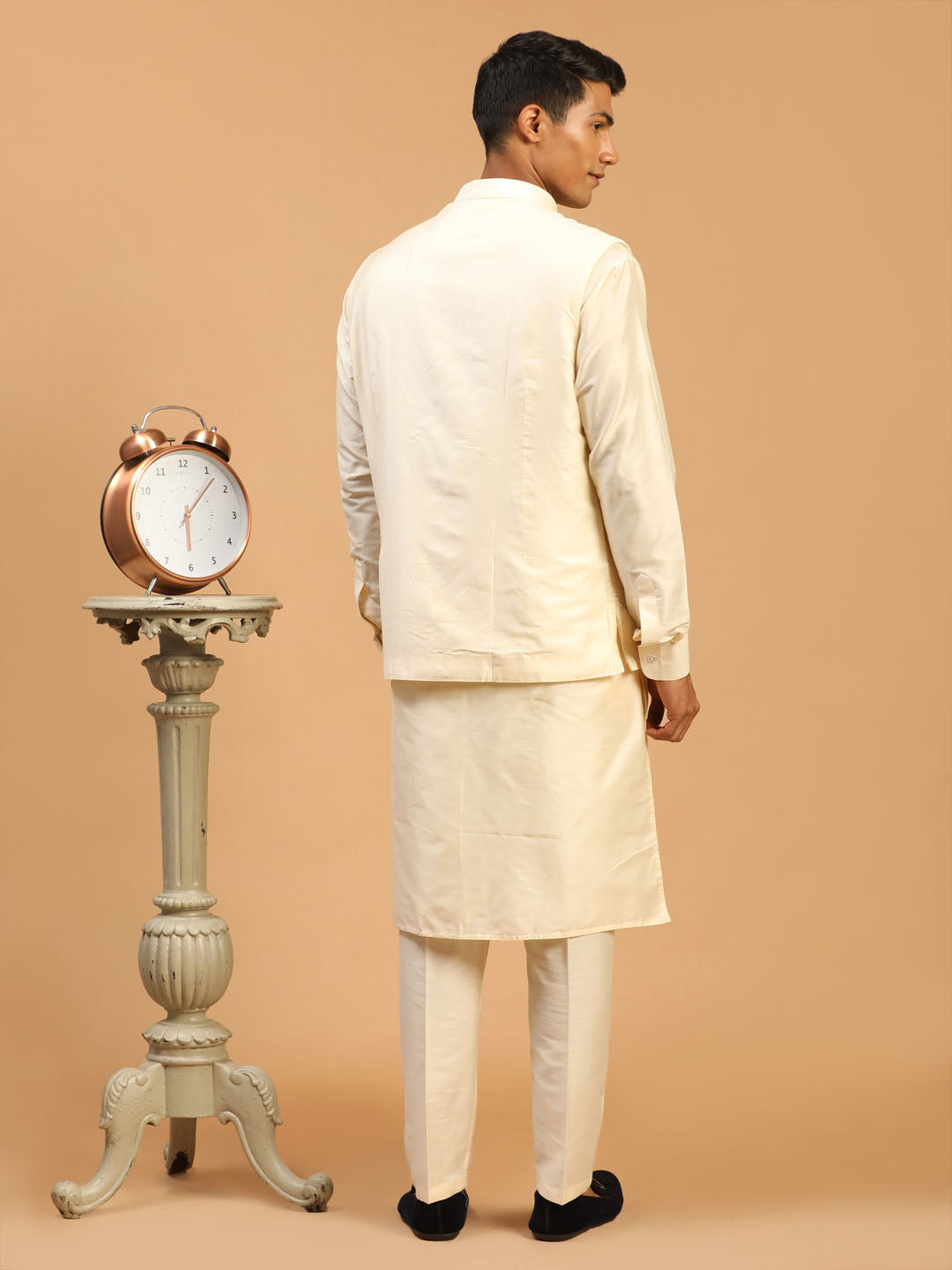 Vastramay Men's Cream Mirror Jacket With Front Open Kurta Pyjama Set