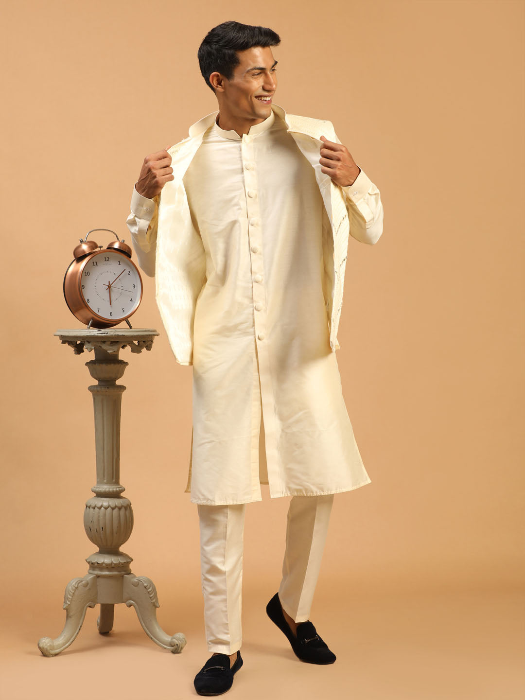 Vastramay Men's Cream Mirror Jacket With Front Open Kurta Pyjama Set