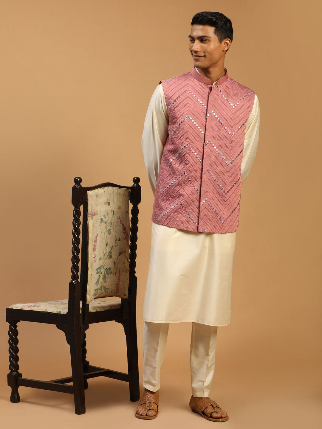 Vastramay Men's Onion Mirror Jacket With Kurta Pant Set