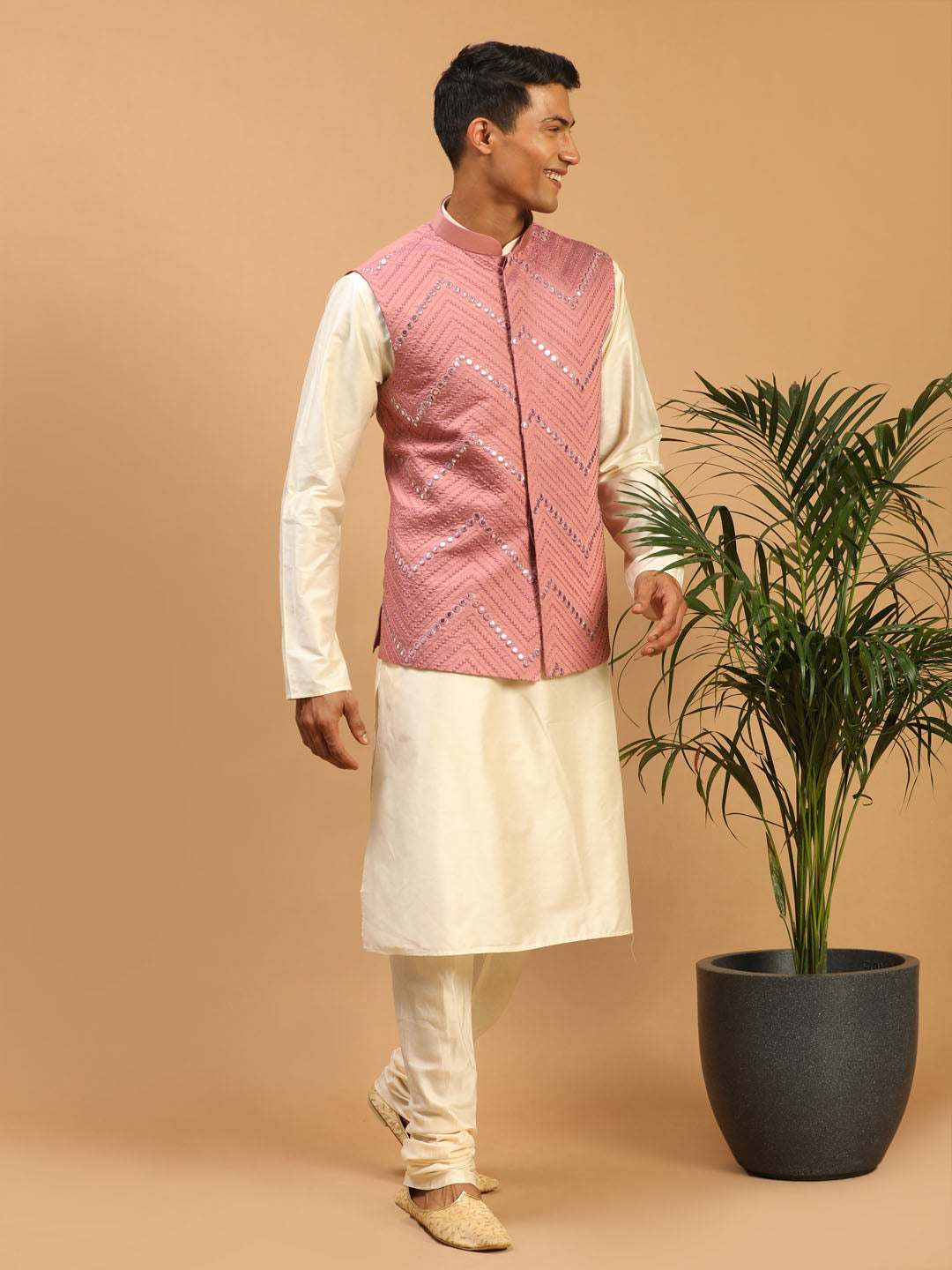 Vastramay Men's Onion Pink Mirror Jacket With Kurta Pyjama Set