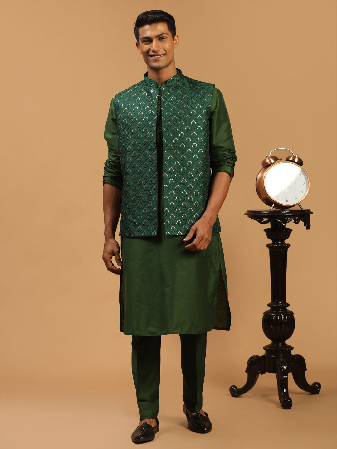 Vastramay Men's Green Embellished Jacket And Green Kurta And Pant Set